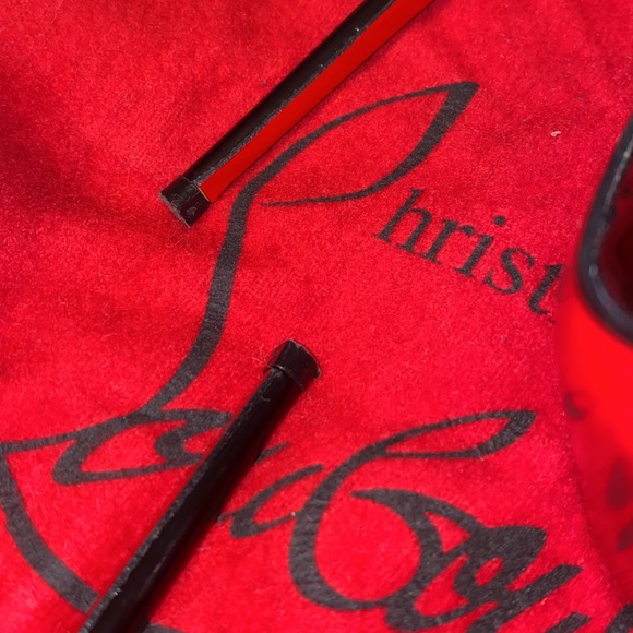 Christian Louboutin- So Kate Patent Pointed-Toe Red Sole Pump size 39 - Picture 3 of 7